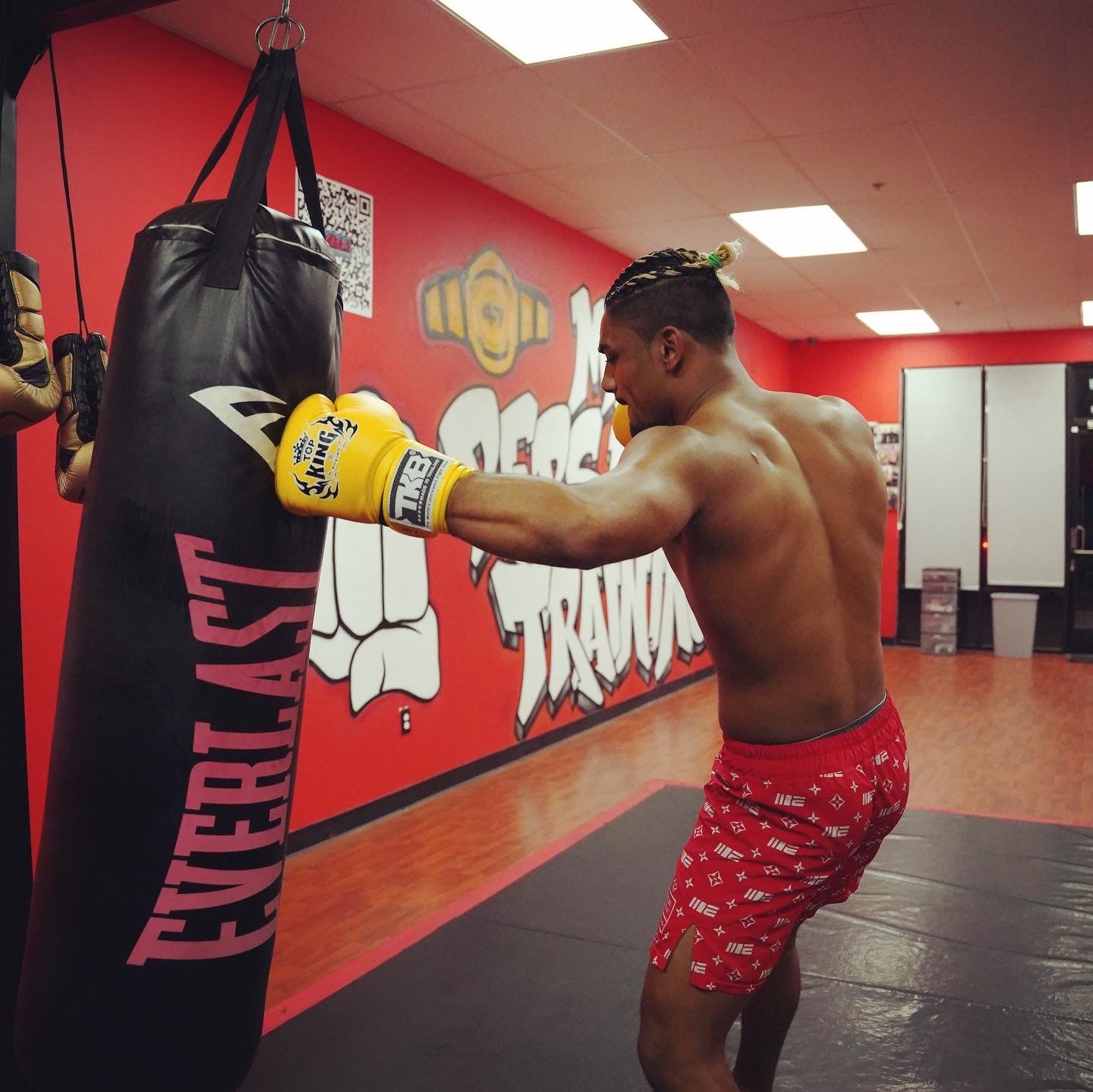 Four 1 on 1 Sessions Per Month